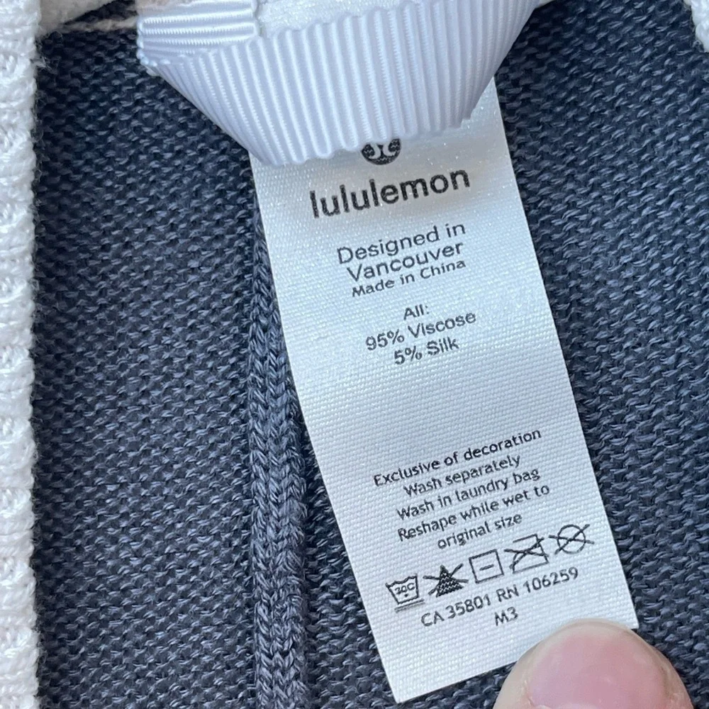 Lululemon | Hatha Wrap One Size Blue Gray White Geometric Open Front Lounge